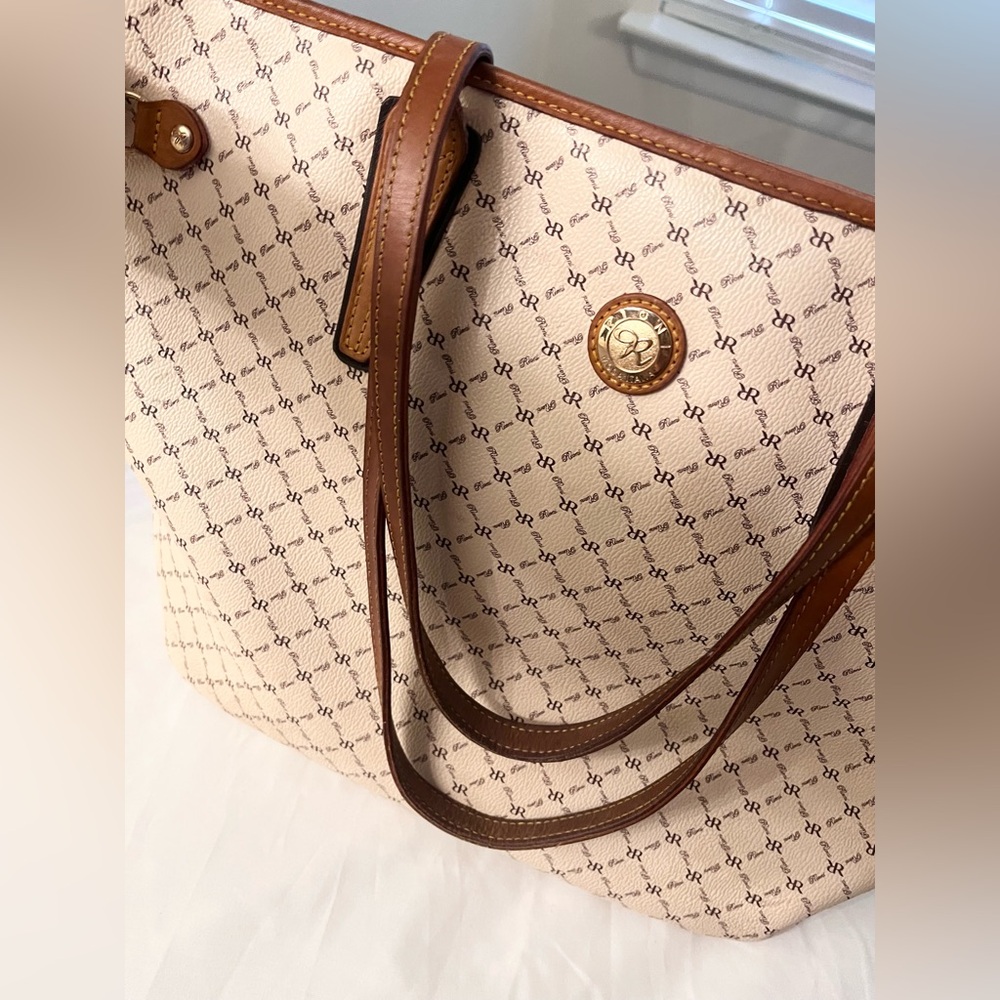 Rioni Tan and Brown Monogram Large Tote - Picture 2 of 9